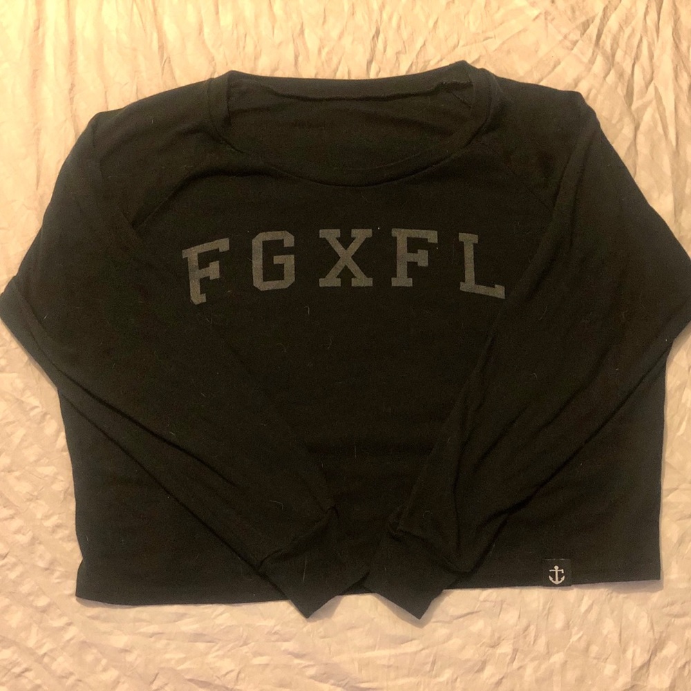 Flag Nor Fail Crop Long Sleeve Size M